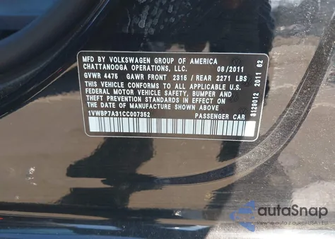 2012 Volkswagen Passat 2.5L Se z USA, uszkodzony, nr VIN 1VWBP7A31CC007352